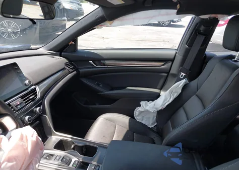 2020 Honda Accord Sport 2.0T from USA, damaged, VIN 1HGCV2F32LA022514